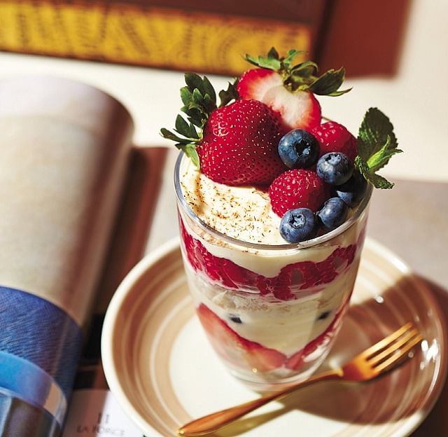 berry and mascarpone trifle.jpg